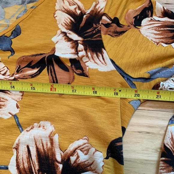 NAÏF Floral Bell Sleeve Boho Knee Length Flowy Dress Mustard & Blue Women’s L - Picture 9 of 12
